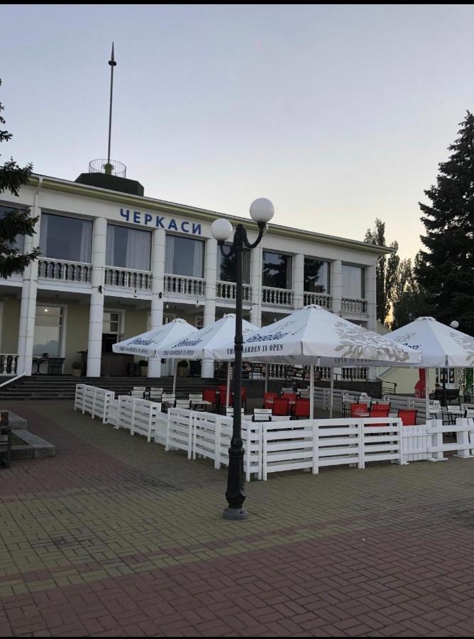 Apartments On Priportovaya,35 Cserkaszi Kültér fotó