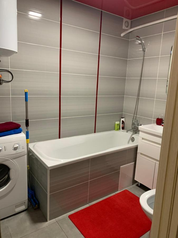 Apartments On Priportovaya,35 Cserkaszi Kültér fotó